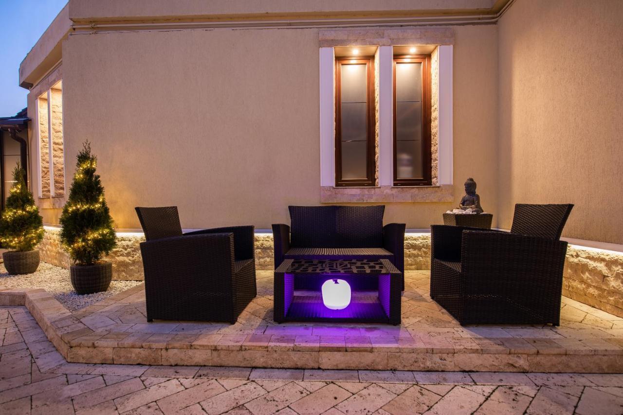 אראד H & V Residence - Diamond Bungalow Apartment מראה חיצוני תמונה