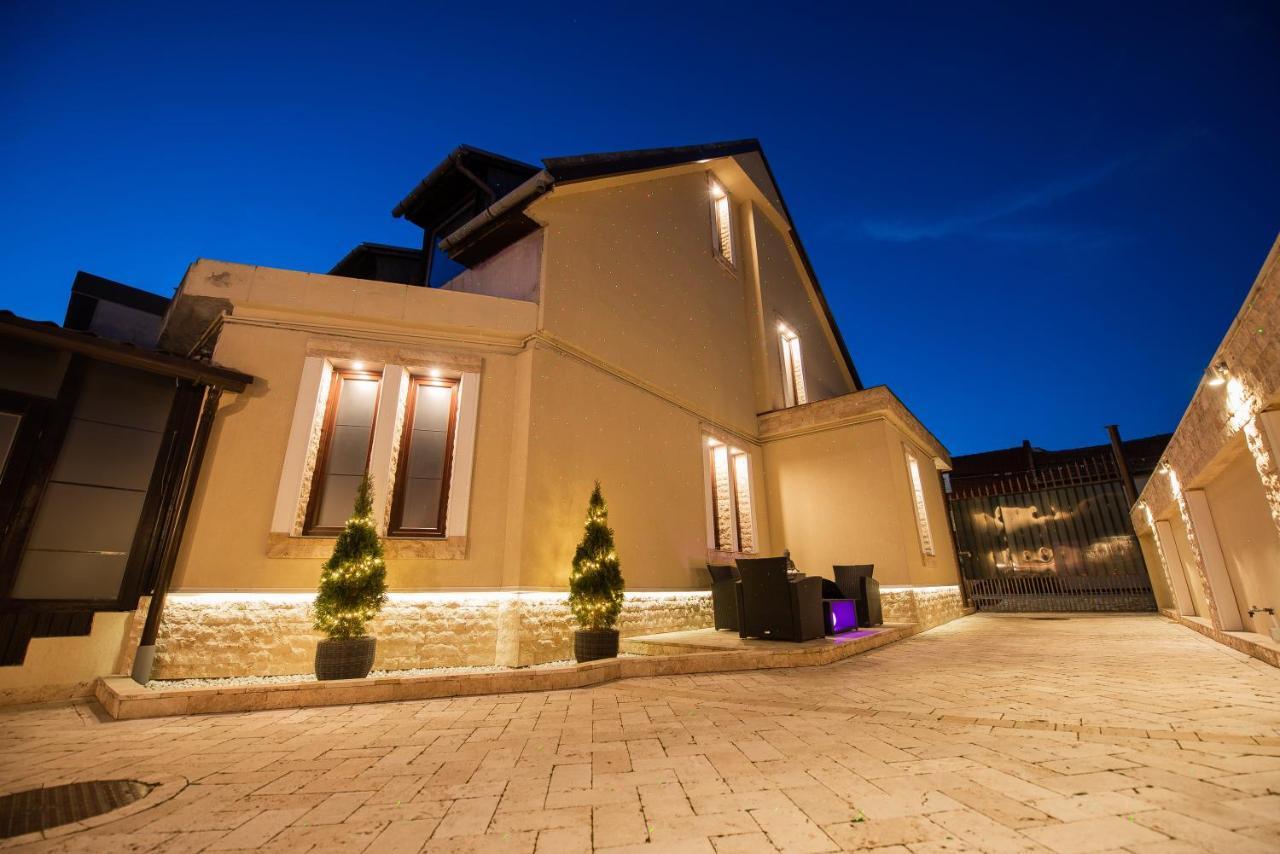 אראד H & V Residence - Diamond Bungalow Apartment מראה חיצוני תמונה