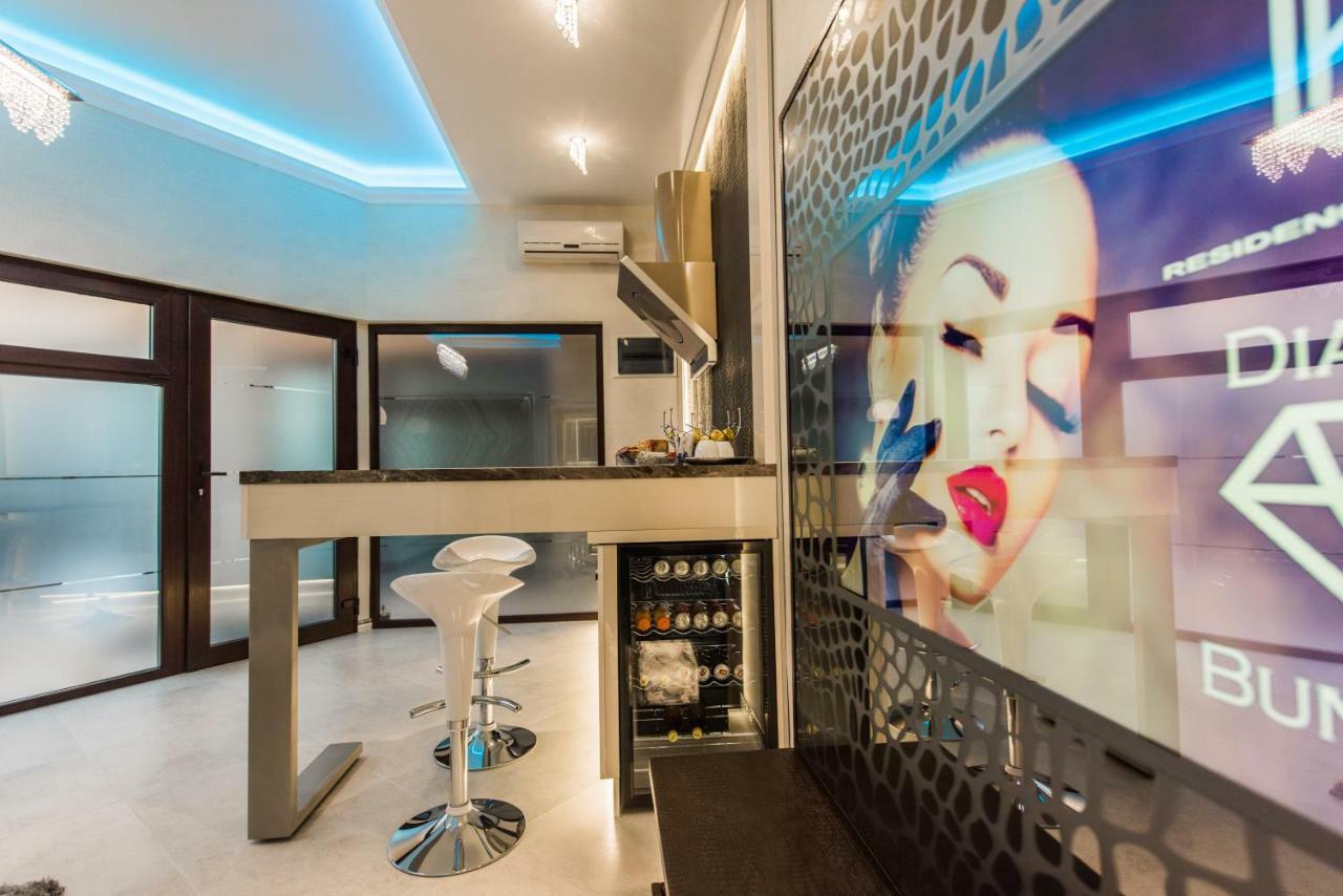 אראד H & V Residence - Diamond Bungalow Apartment מראה חיצוני תמונה