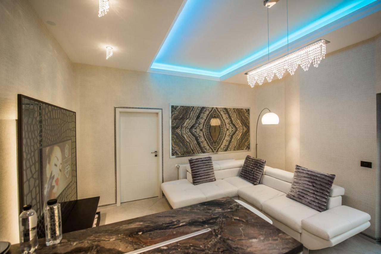 אראד H & V Residence - Diamond Bungalow Apartment מראה חיצוני תמונה