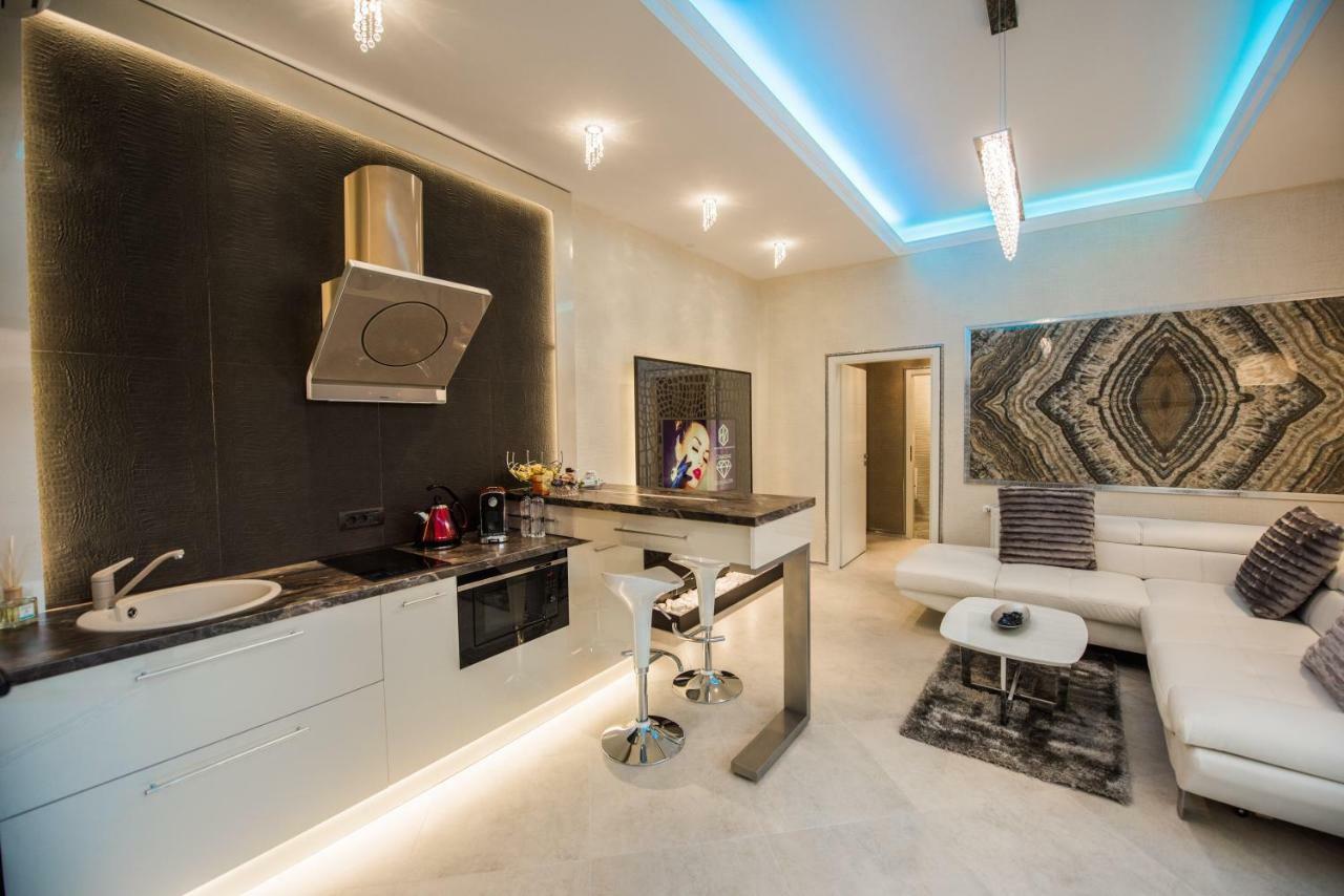 אראד H & V Residence - Diamond Bungalow Apartment מראה חיצוני תמונה